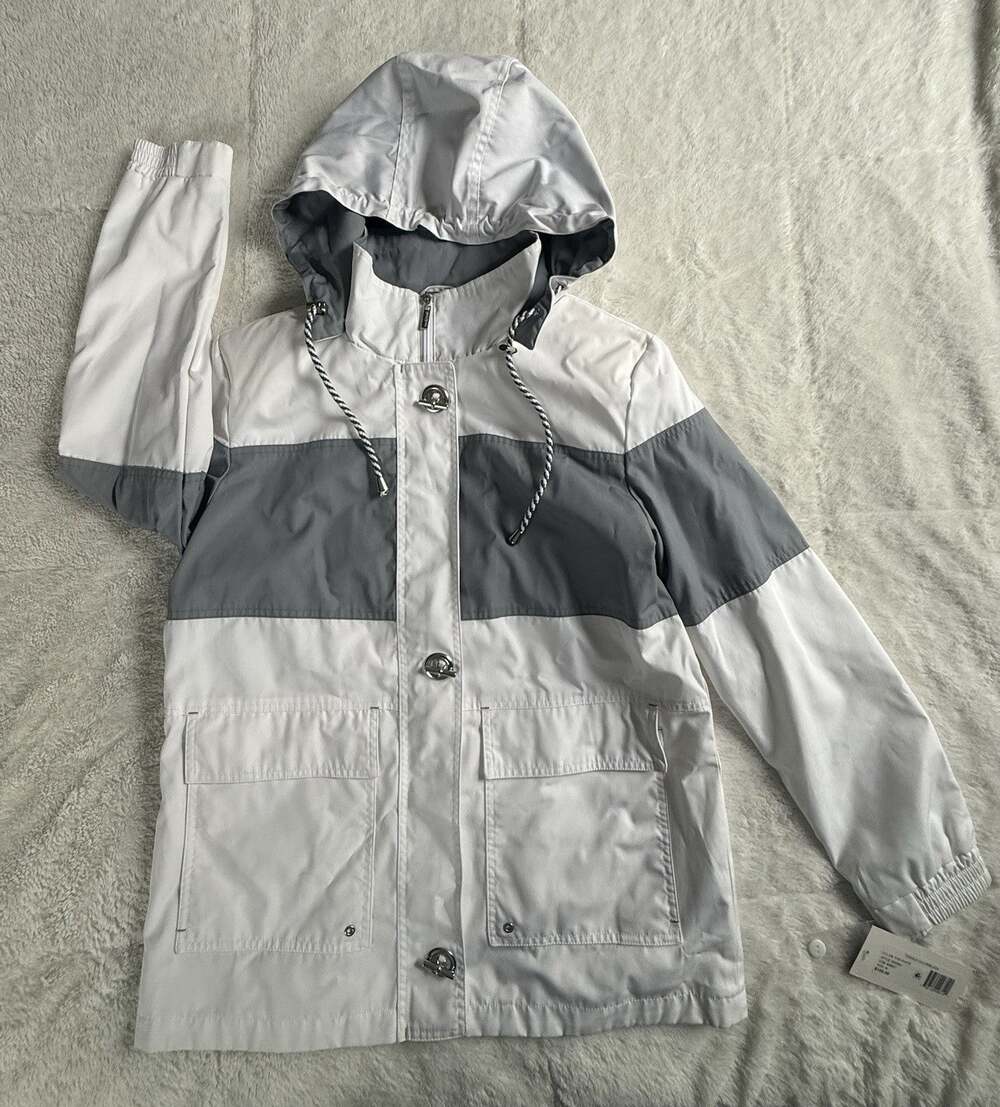 Mackintosh New England Coat Women’s Medium White Gray Full Zip Toggle Jacket NWT
